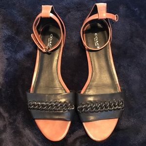 COACH Seabreeze Tan sandals with Black Chain